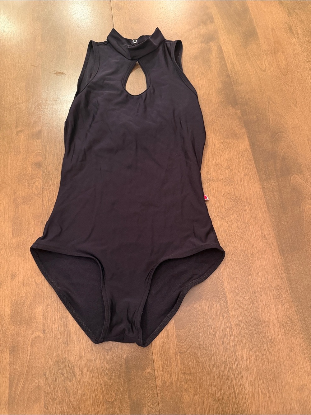 Yumiko Black Sleeveless Leotard with Keyhole Neck